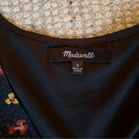 Madewell Silk Daylight Tie-Sleeve Top in Feline Floral - Picture 7 of 15